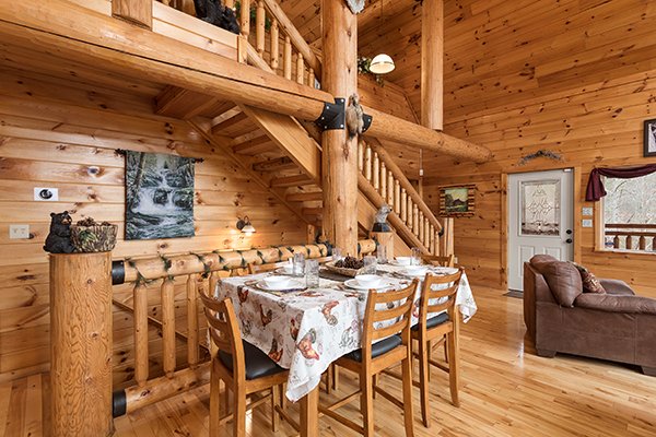 Rising Wolf Lodge - A Pigeon Forge Cabin Rental