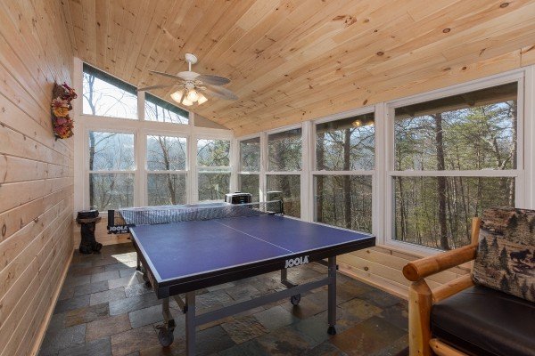 Ping pong table at Forever Country, a 3 bedroom cabin rental located in Pigeon Forge