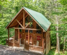 Logan's Smoky Den, a 2 bedroom cabin rental located in Pigeon Forge