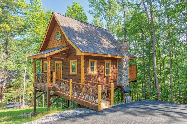 Tennessee Treehouse A Pigeon Forge Cabin Rental