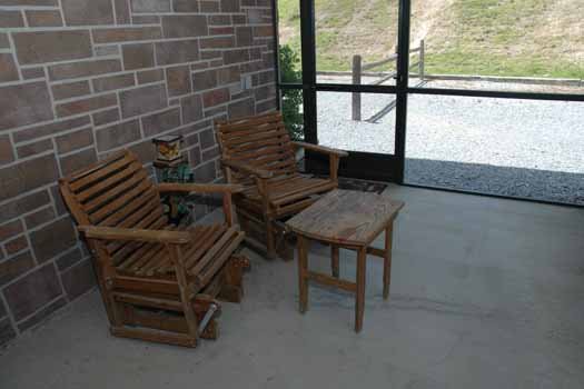 Screened porch at Heaven Sent, a 2-bedroom cabin rental located in Pigeon Forge
