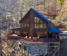 Hatcher Mountain Retreat a 2 bedroom cabin rental located in Pigeon Forge