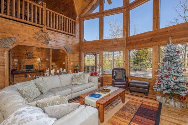 King Of The Mountain A Pigeon Forge Cabin Rental