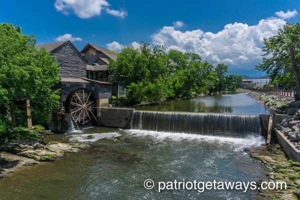 the old mill in pigeon forge at a view for you a 1 bedroom cabin rental located in pigeon forge