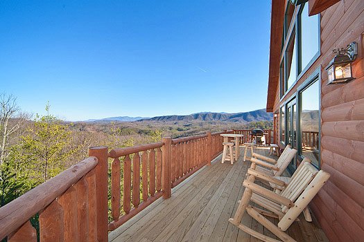 Horse'n Around - A Pigeon Forge Cabin Rental