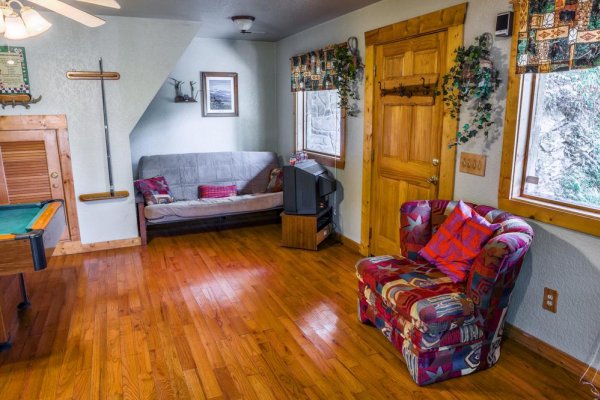 at come hither to the mountaintop a 1 bedroom cabin rental located in gatlinburg
