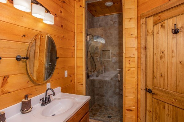 Third bathroom at Four Seasons Palace, a 5-bedroom cabin rental located in Pigeon Forge