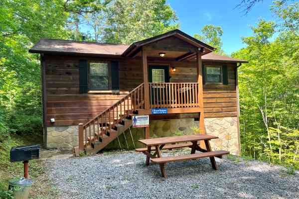 Front view at A Dream Romance, a 1 bedroom cabin rental located in Gatlinburg