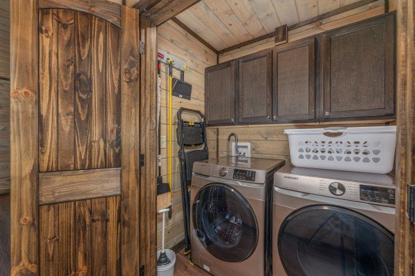 Laundry closet at Heaven's Hill, a 3 bedroom cabin rental located in Gatlinburg