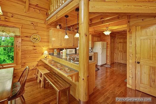 at the cowboy way a 4 bedroom cabin rental located in pigeon forge