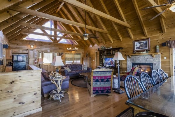 Mountain Laurel Lodge - A Pigeon Forge Cabin Rental