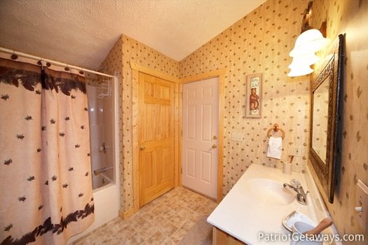 Main level bathroom at Hooked on Bears, a 2 bedroom cabin rental located in Pigeon Forge