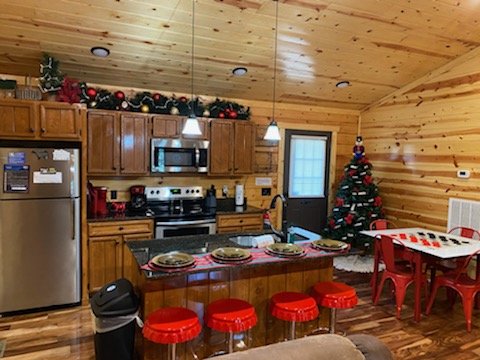 at paws on the porch a 2 bedroom cabin rental located in gatlinburg