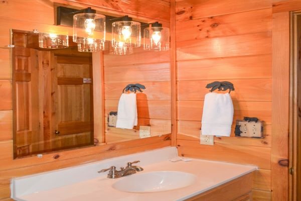 at rising wolf lodge a 3 bedroom cabin rental located in pigeon forge