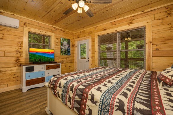 at stream & dream a 1 bedroom cabin rental located in gatlinburg