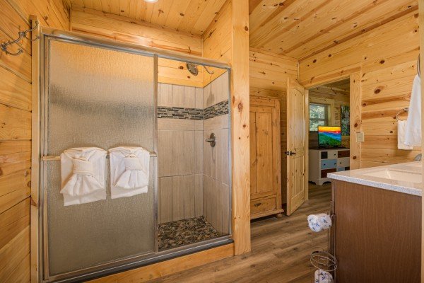 at stream & dream a 1 bedroom cabin rental located in gatlinburg