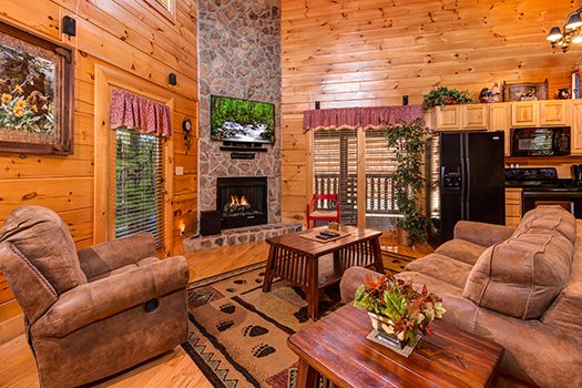 Lazy Bear Lodge A Pigeon Forge Cabin Rental