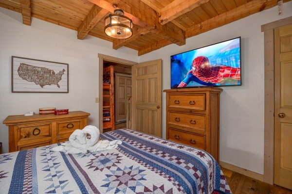 Master bedroom amenities at old glory, a 2 bedroom cabin rental located in Pigeon Forge