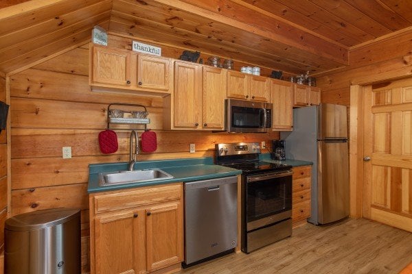 The Nest - A Pigeon Forge Cabin Rental