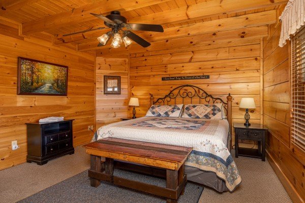 Second bedroom at Rocky Top Memories, a 2 bedroom cabin rental located in Pigeon Forge