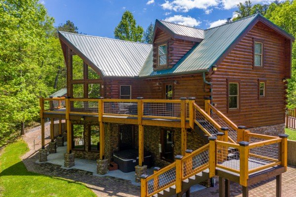 Smokies Paradise Lodge, a 5 bedroom cabin rental located in Pigeon Forge