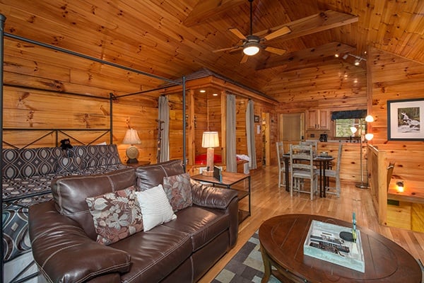 Kelly's Cabin - A Pigeon Forge Cabin Rental