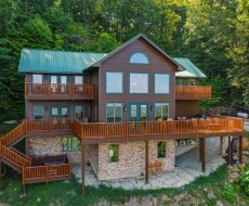 Exterior front view at Sky View, A 4 bedroom cabin rental in Pigeon Forge