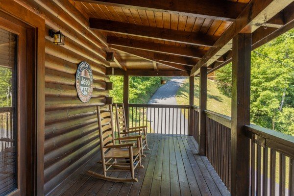 Front porch with rocking chairs at Lakeview Point, a 2 bedroom cabin rental located in Douglas Lake