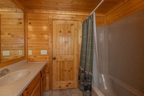 at grand timber lodge a 5 bedroom cabin rental located in pigeon forge