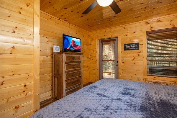Master bedroom amenities at Creekside Dream, a 1 bedroom cabin rental located in Gatlinburg