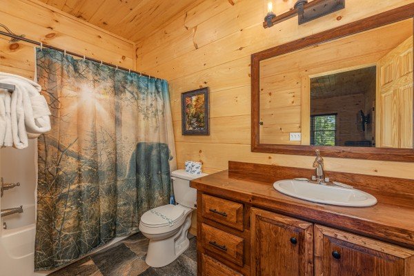 Shared bathroom at Heavenly Daze, a 4 bedroom cabin rental located in Pigeon Forge
