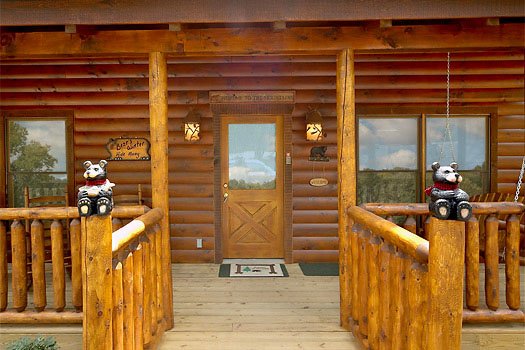 Front door entrance of Country Bear's Getaway, a 3-bedroom cabin rental located in Gatlinburg