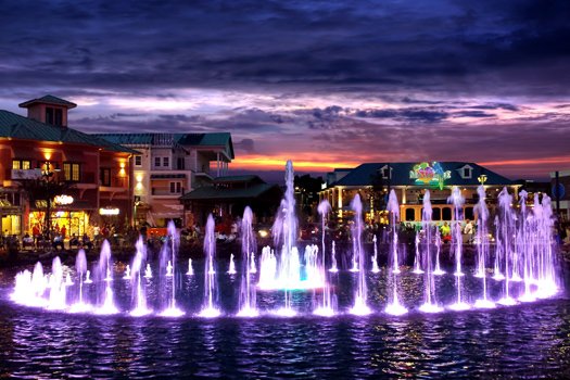The Island fountain at night near Bearfoot Memories, a 2-bedroom cabin rental located in Pigeon Forge