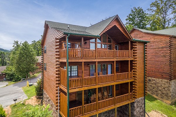 Shangri Lodge A Pigeon Forge Cabin Rental